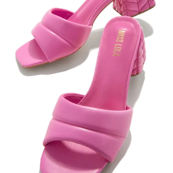 MISS LOLA heels - Picture 3 of 6